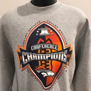 Pro Player Denver Broncos Crew Sweater